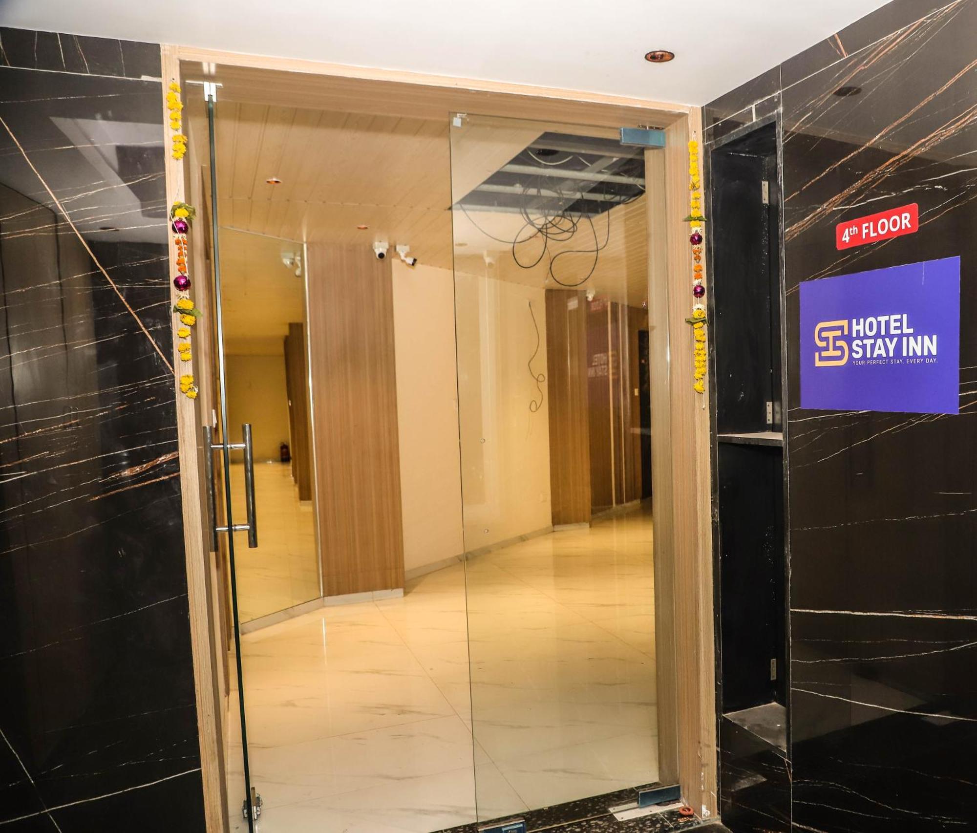 Hotel Arc Palace Bhiwandi Exterior photo