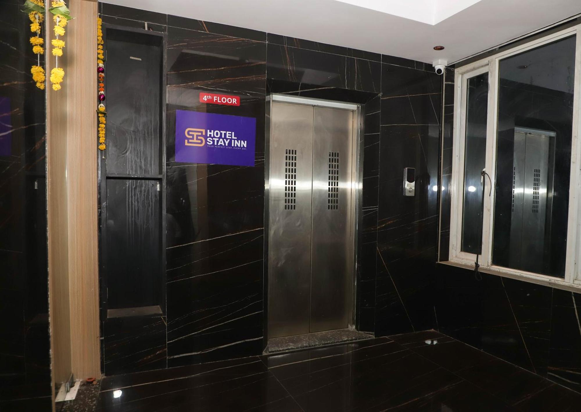 Hotel Arc Palace Bhiwandi Exterior photo