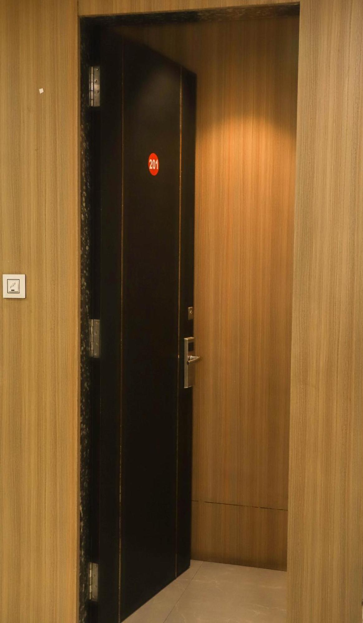 Hotel Arc Palace Bhiwandi Exterior photo