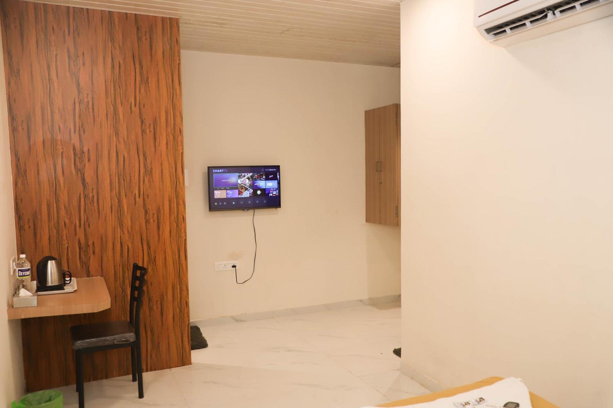 Hotel Arc Palace Bhiwandi Exterior photo