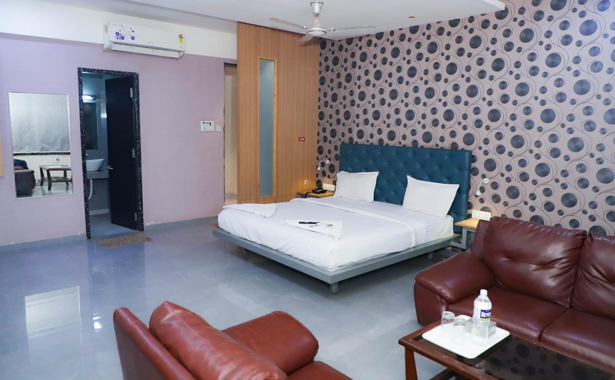 Hotel Arc Palace Bhiwandi Exterior photo